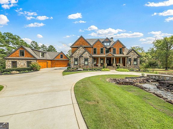 2nd image of 400 Harmony Rd