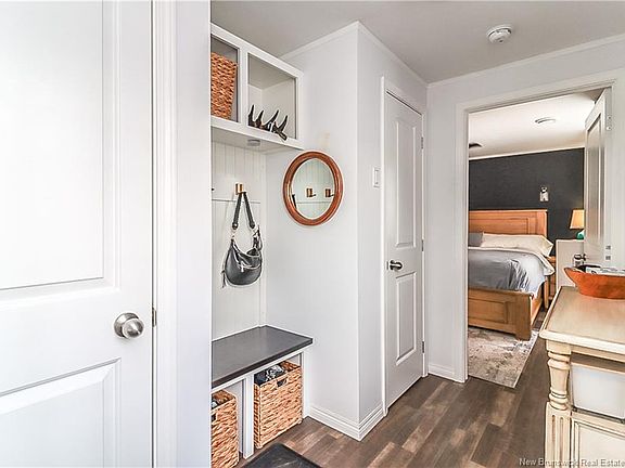 4th image of 12 Gull St