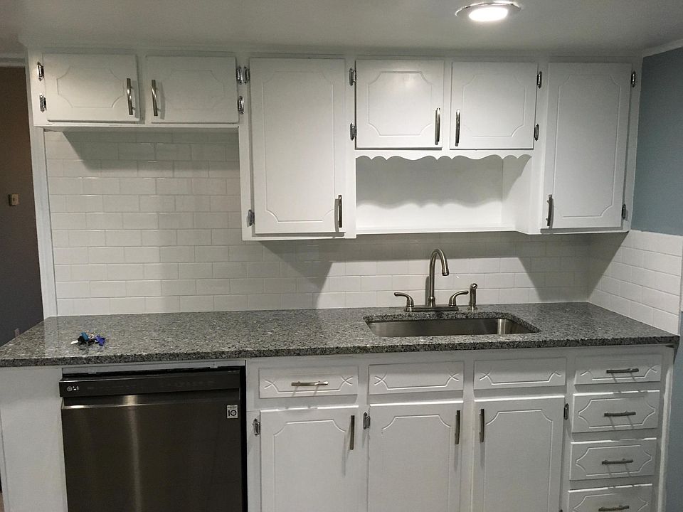 1st image of 315 S Rosemont Ave APT B