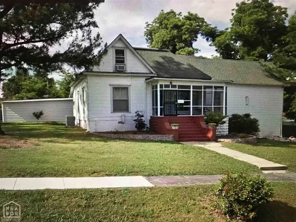 821 W Main St, Paragould, AR 72450
