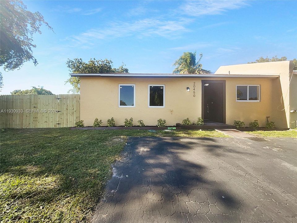 1st image of 20450 NW 28th Ct