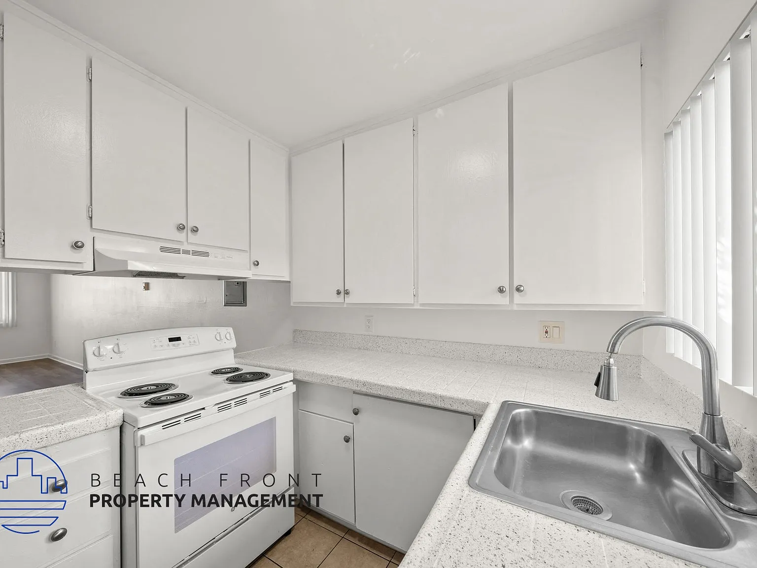 1261-1281 Rosecrans Ave. — Photo 2