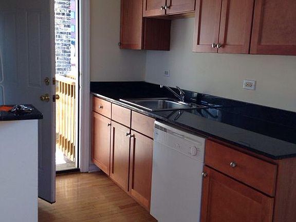5th image of 4556 N Wolcott Ave #2N