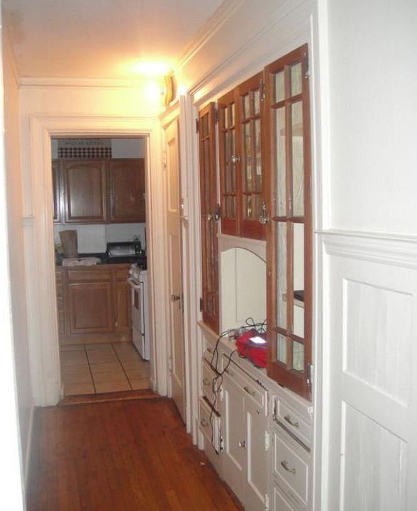 2nd image of 448 Park Dr #U1