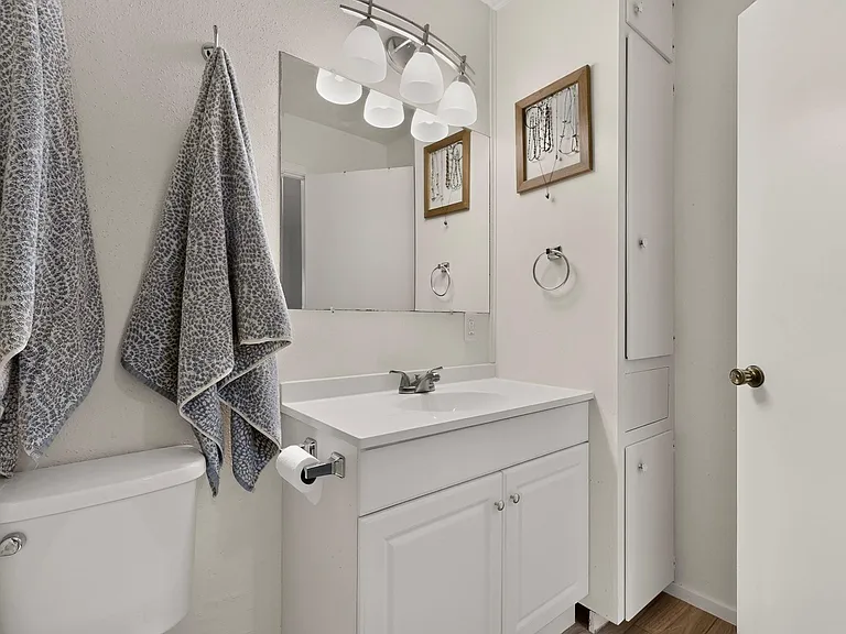2613 Ektom Dr #C — Photo 14