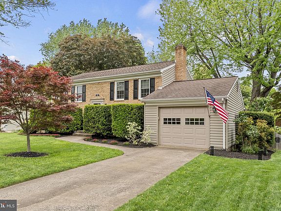 2nd image of 410 Ayrlee Ave NW