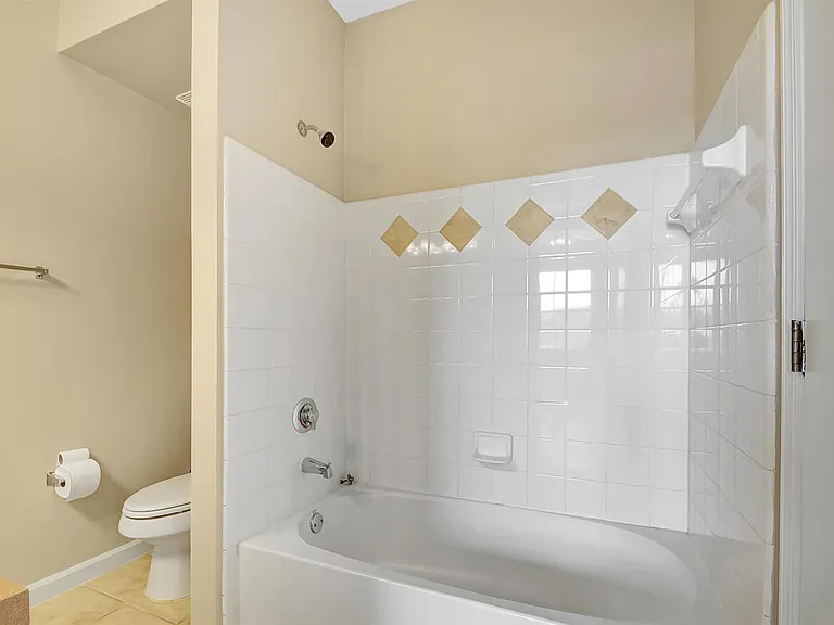 2030 Alta Meadows Ln #1208 — Photo 13