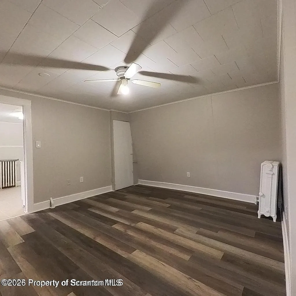2 bed, 1.0 bath, 1100 sqft, $1,200 — Photo 4