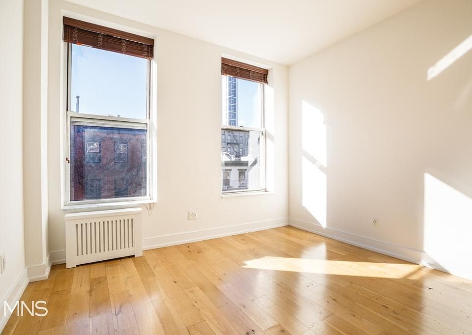 1st image of 229 E 5th St APT 4