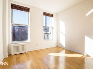 229 E 5th St APT 4, New York, NY 10003