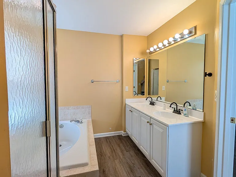 211 Shirley Sq SE — Photo 21