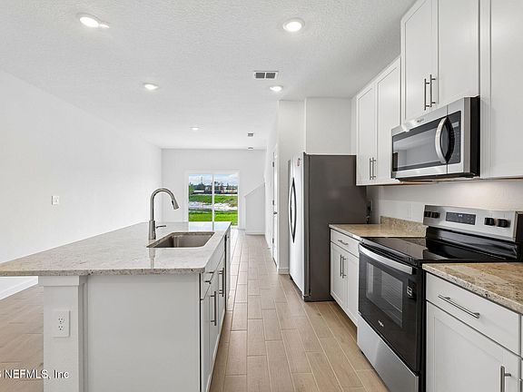 4th image of 3645 LUXOR Way