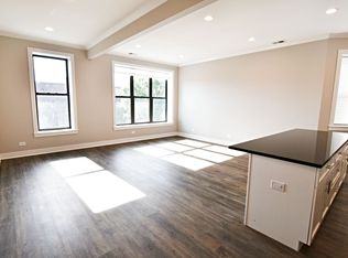3212 N. Halsted, Chicago, IL 60657