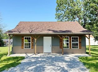 904 S Kirkpatrick St, El Dorado Springs, MO 64744