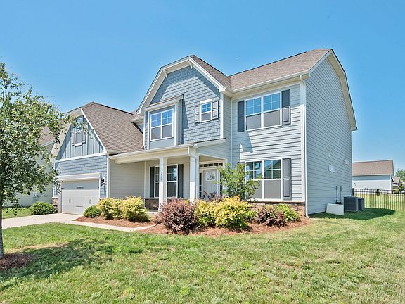 2nd image of 7709 Lazy Hollow Ln