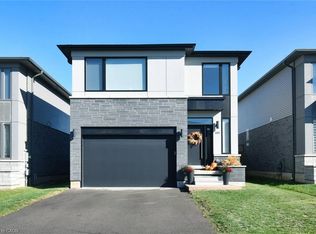 100 Bedrock Dr, Hamilton, ON L8J0K6
