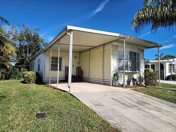 3rd image of 12 San Marino Way
