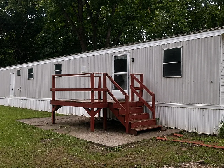 1100 W Locust St #86 — Photo 2