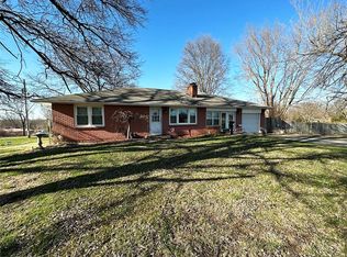 35010 E Aa Hwy, Oak Grove, MO 64075