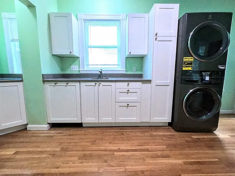 56 Forbes St #2 — Photo 7