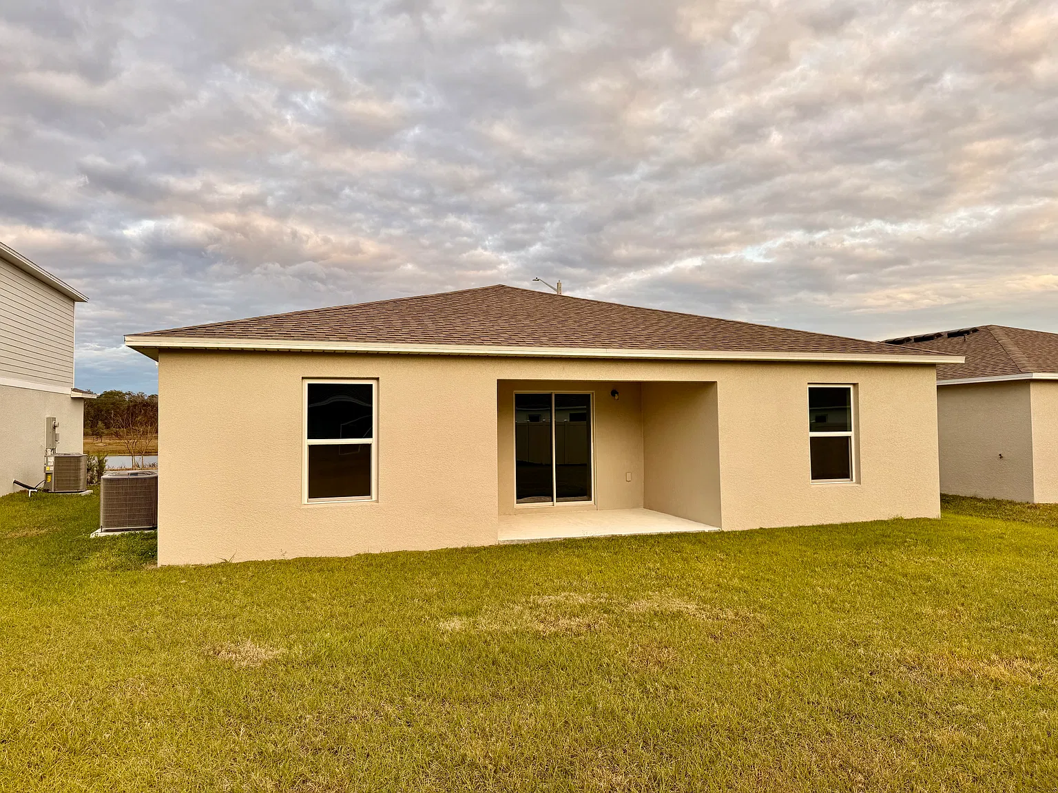 3 bed, 1477 sqft, $1,725 — Photo 2