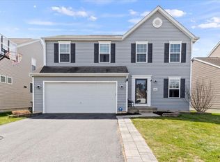 8687 Brenstuhl Park Dr, Blacklick, OH 43004