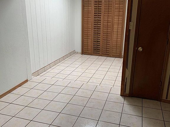 5th image of 715 El Arco Dr