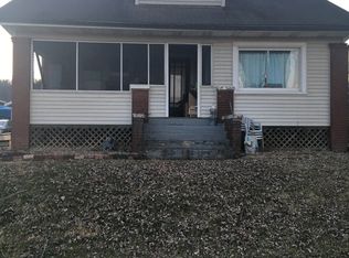 1195 Joe Skinner Rd, Belpre, OH 45714