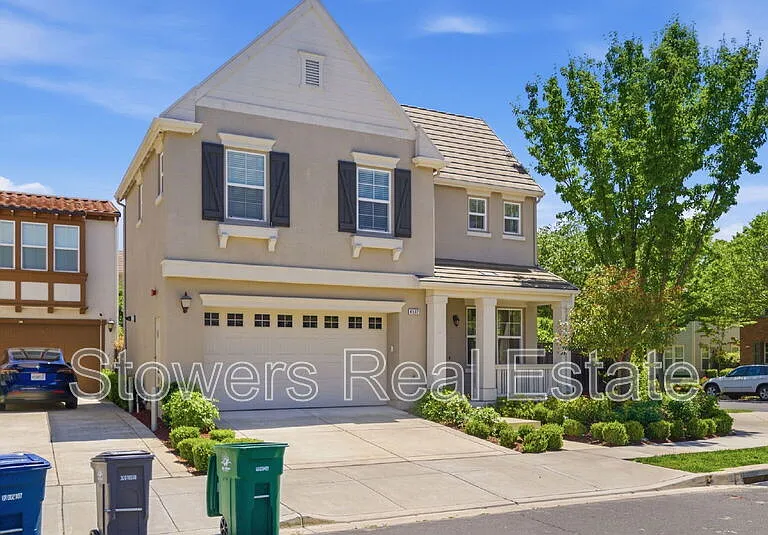 4502 Butterfly Creek Rd — Photo 1