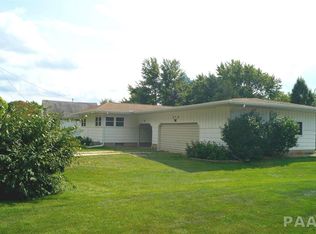 375 S Ciardi St, Farmington, IL 61531