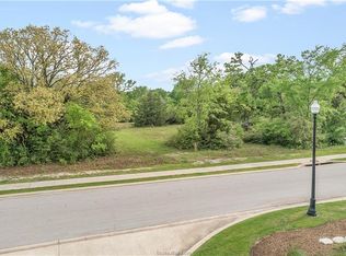 2925 Blue Belle Dr, Bryan, TX 77807