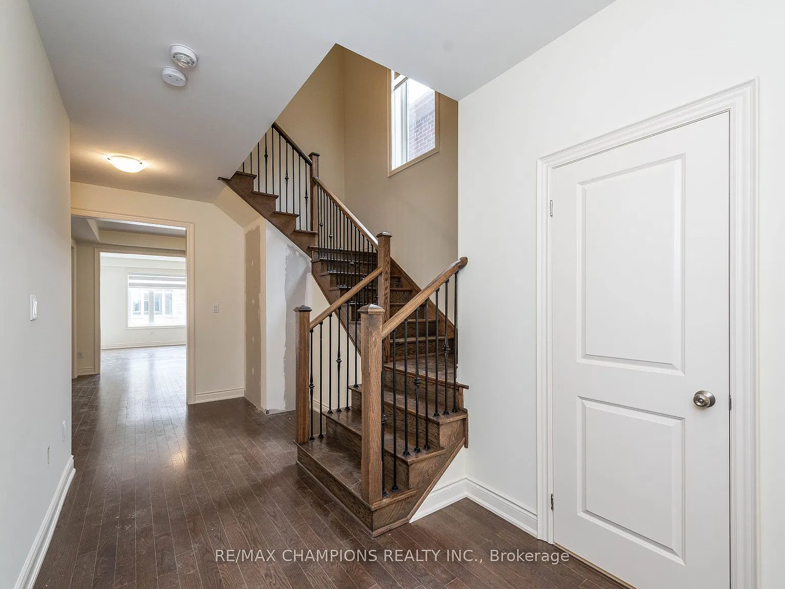 5 bed, $4,200 — Photo 3
