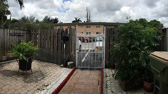 4th image of 13875 NE 4th Ave #0