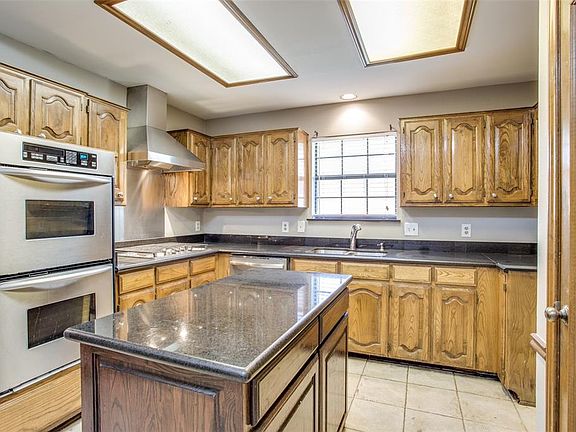 5th image of 1509 Nevada Dr