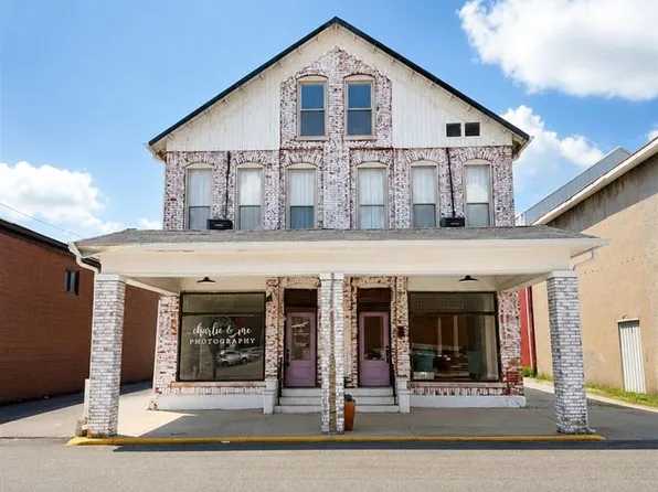 113-115 W 3rd St, Rushville, IN 46173