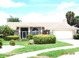 1562 Waterford Dr, Venice, FL 34292