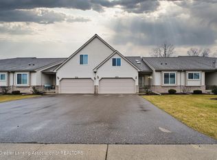 33005 Mitchell St, Grand Blanc, MI 48439