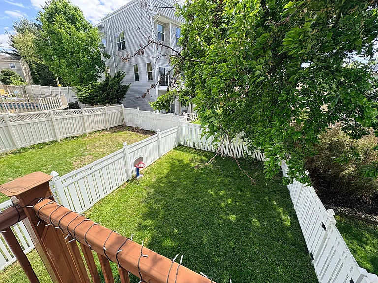 307 Thyme Ln — Photo 9
