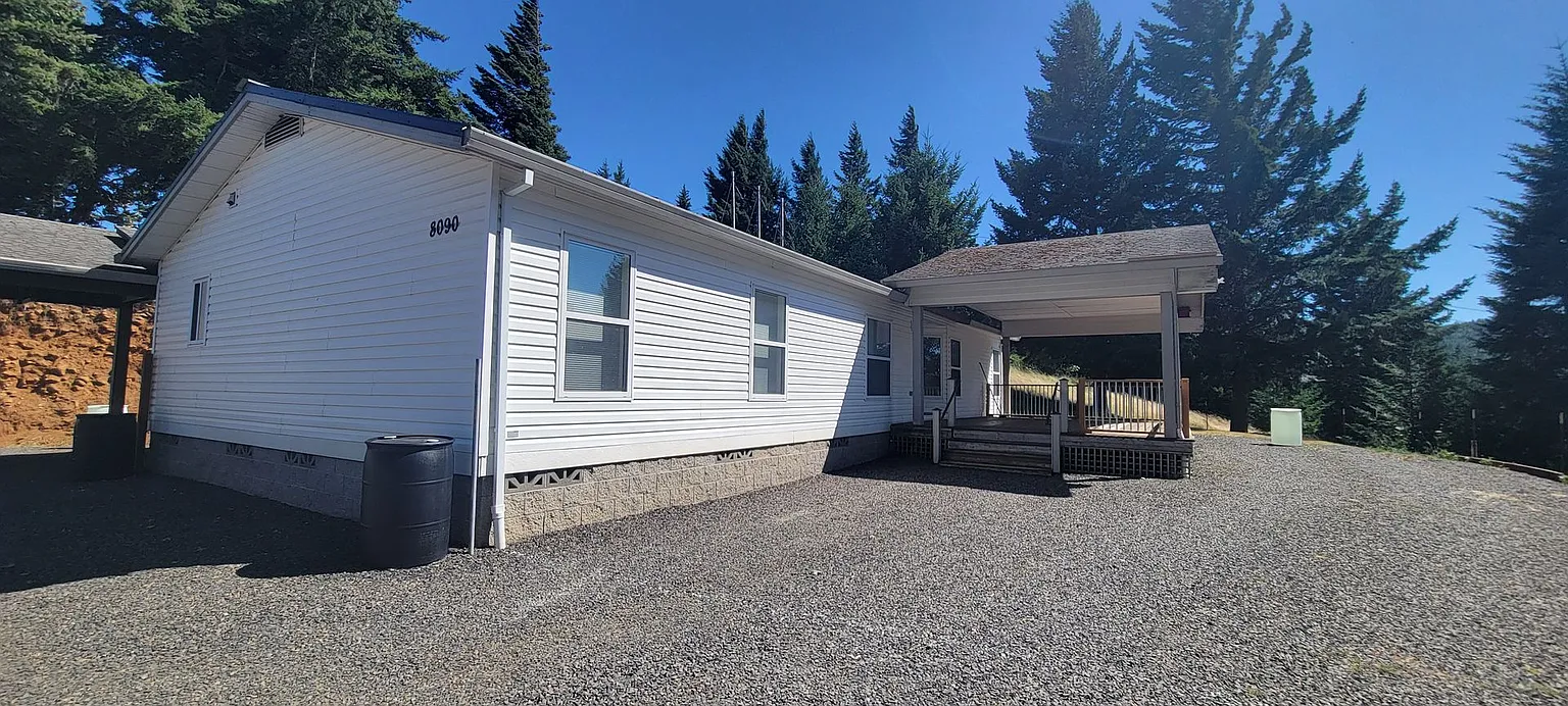8090 Sawtell Rd photo 1