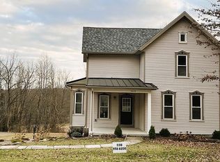 4474 Prospect St, Mantua, OH 44255