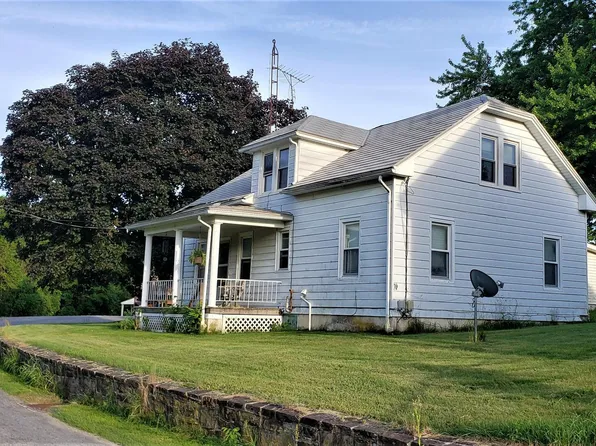 76 Circle Dr #80, Red Lion, PA 17356