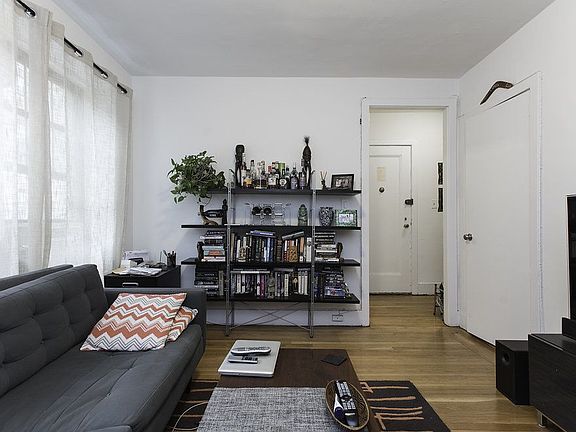 5th image of 309 W 19th St APT 53