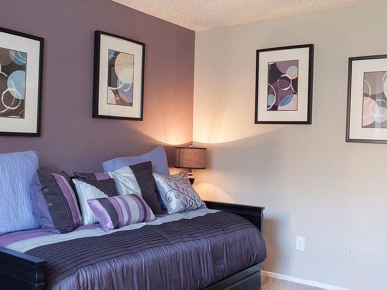 Modern Bedroom Design in Carrollton, TX Apartments
