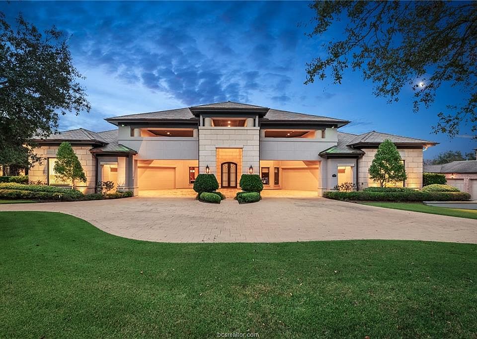 1st image of 4718 Heron Lakes Cir