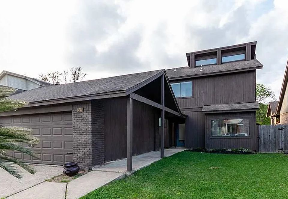 1st image of 6770 Lexington Dr