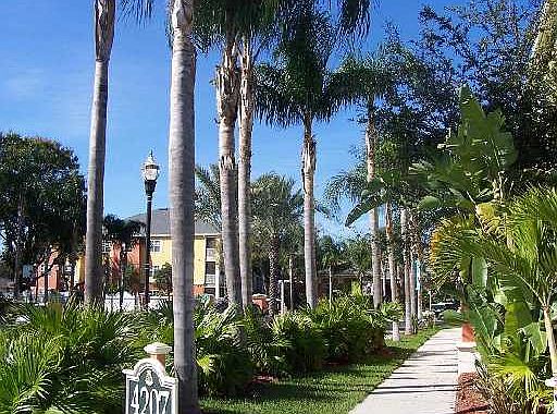 4th image of 4207 S Dale Mabry Hwy Unit 4203