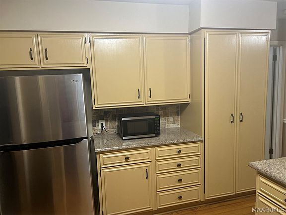 4th image of 953 Green Ridge Ct