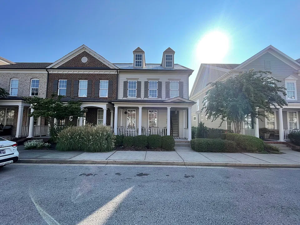 325 Byron Way