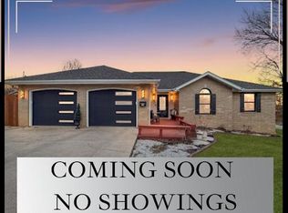 665 N Clay Street, Marshfield, MO 65706