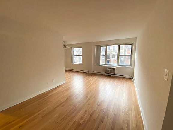 5th image of 3710 N Pine Grove Ave APT 206